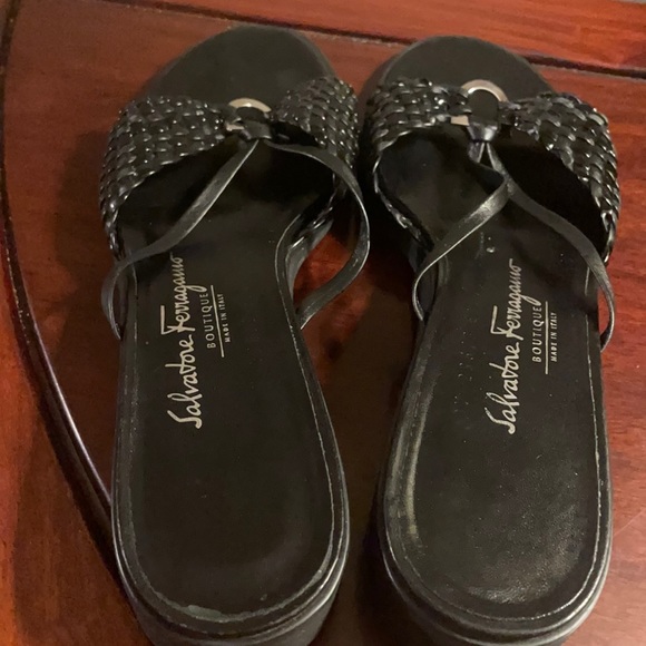 Salvatore Ferragamo sandal size 8 - Picture 1 of 4